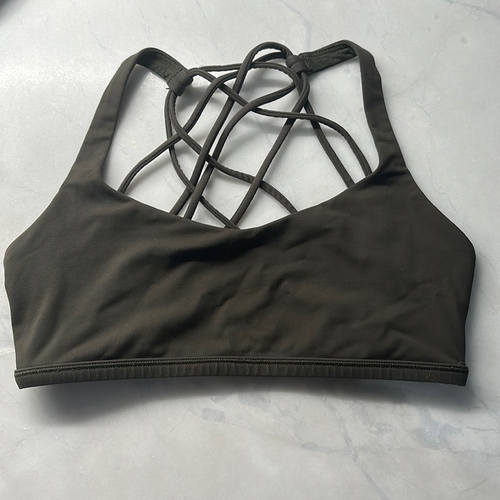 Lululemon free to be wild size 6 dark olive sport bra
